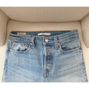 Levi's Women's Wedgie Icon Fit Jeans (Size 26)